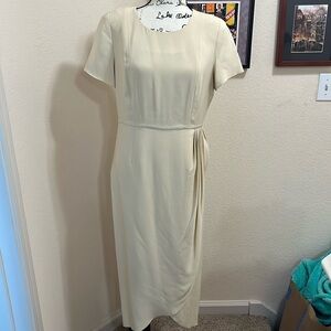 Women’s J. Peterman Silk Crepe Dress, size 10, cream